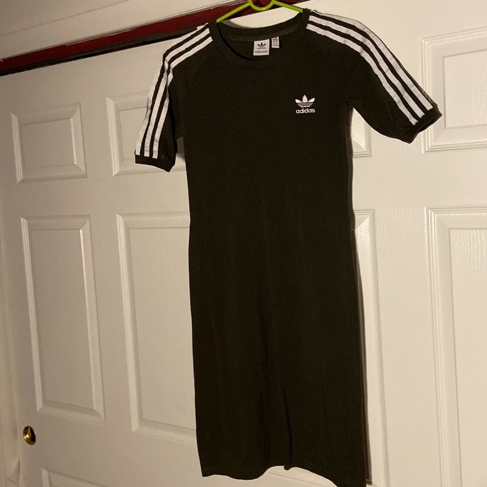 Adidas - Picture 3 of 5